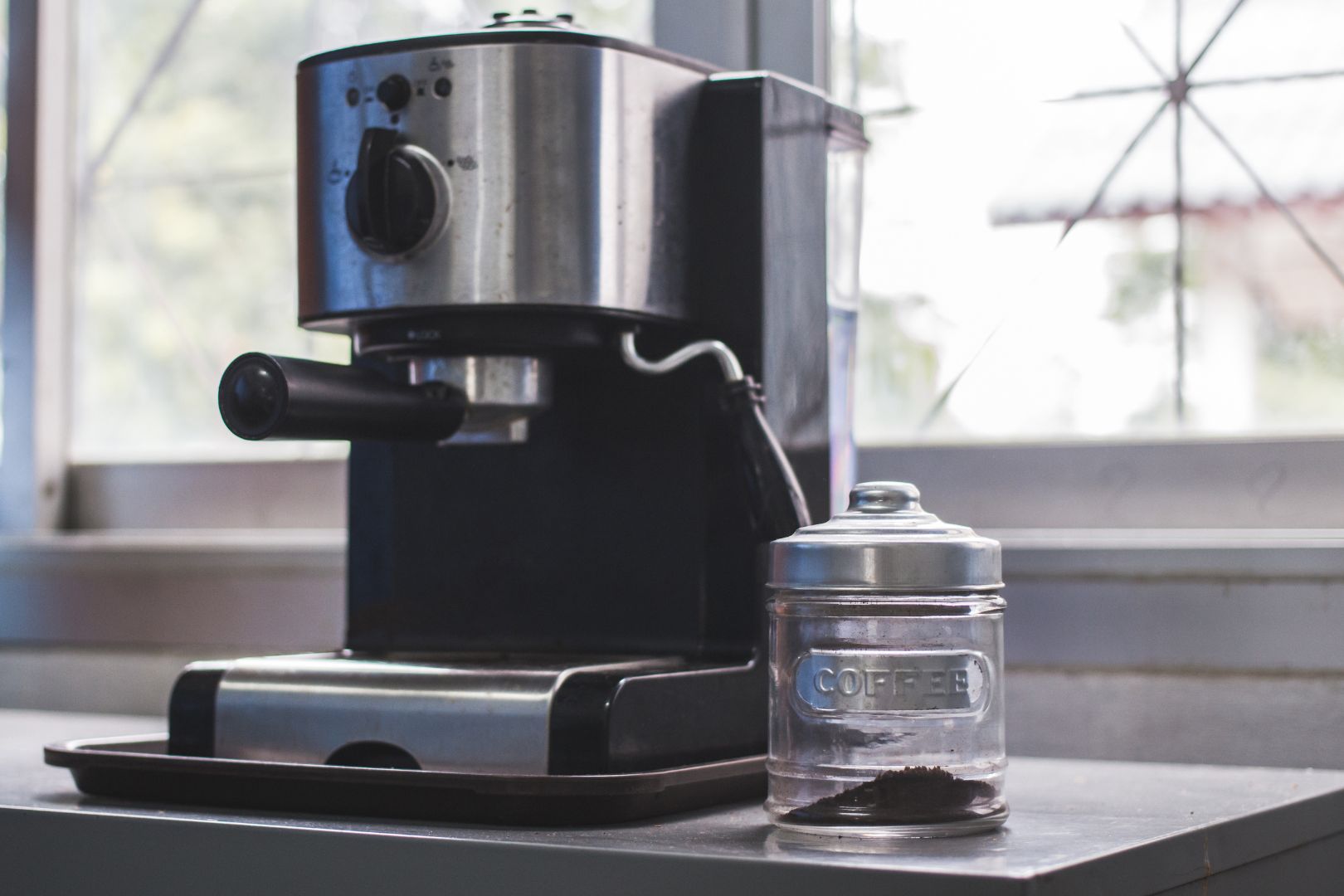 como escolher a cafeteira ideal sem gastar muito em 2025