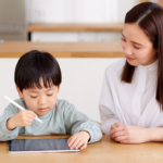 Como funciona um talker de idiomas